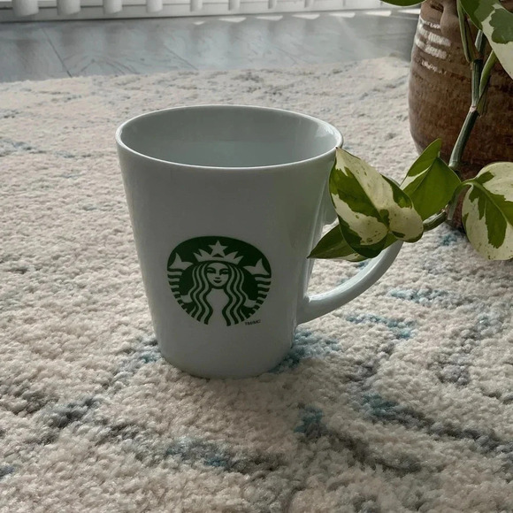 2011 Starbucks  mug - Picture 4 of 5